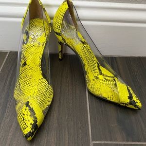 BRAND NEW Vince Camuto Clear Neon Yellow Snake Heels 6.5